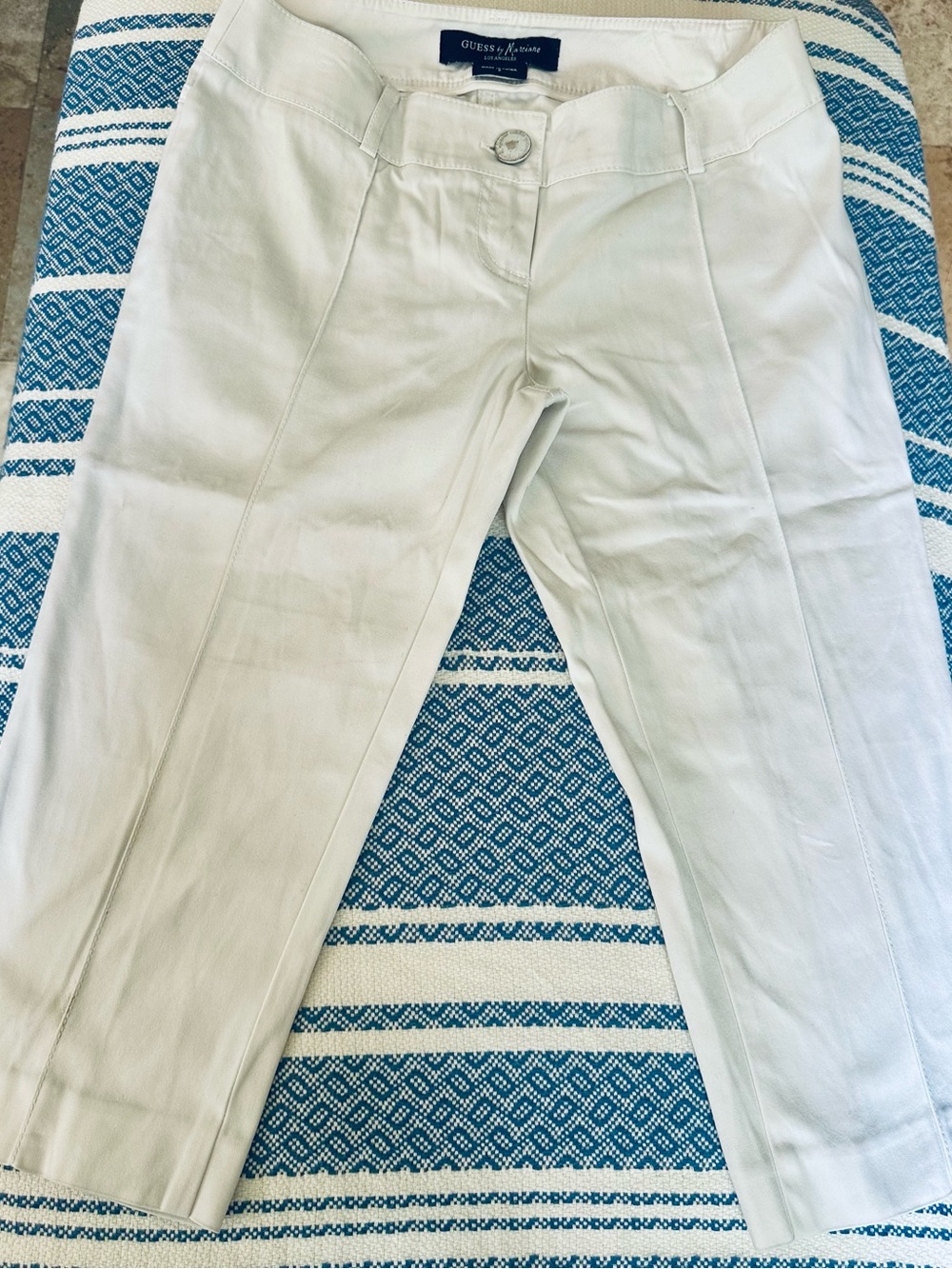 GUESS Women above knee Bermuda White Stretch Cotton